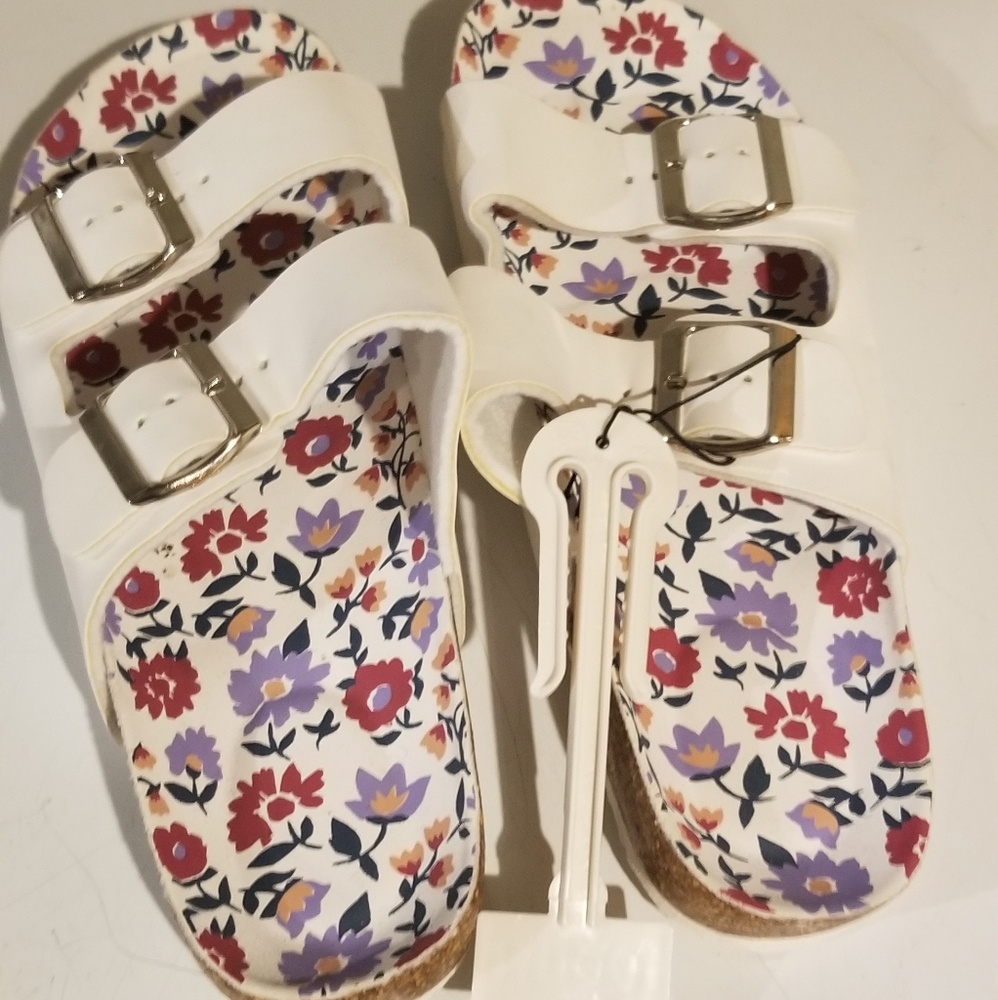 Women's slides